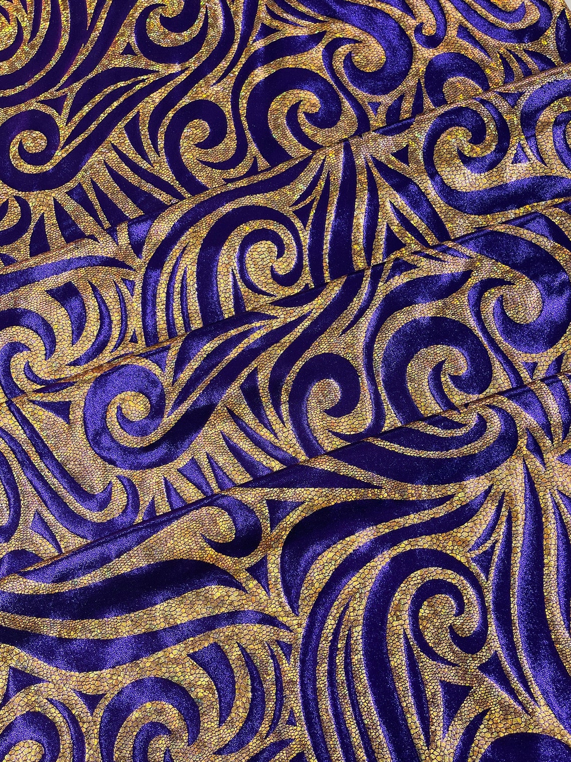 FLAME - Print Poly Spandex Fabric 4 Way Stretch - Sold By The Yard - PURPLE/GOLD - Ideal For Dostumes, Dresses, Leggings,