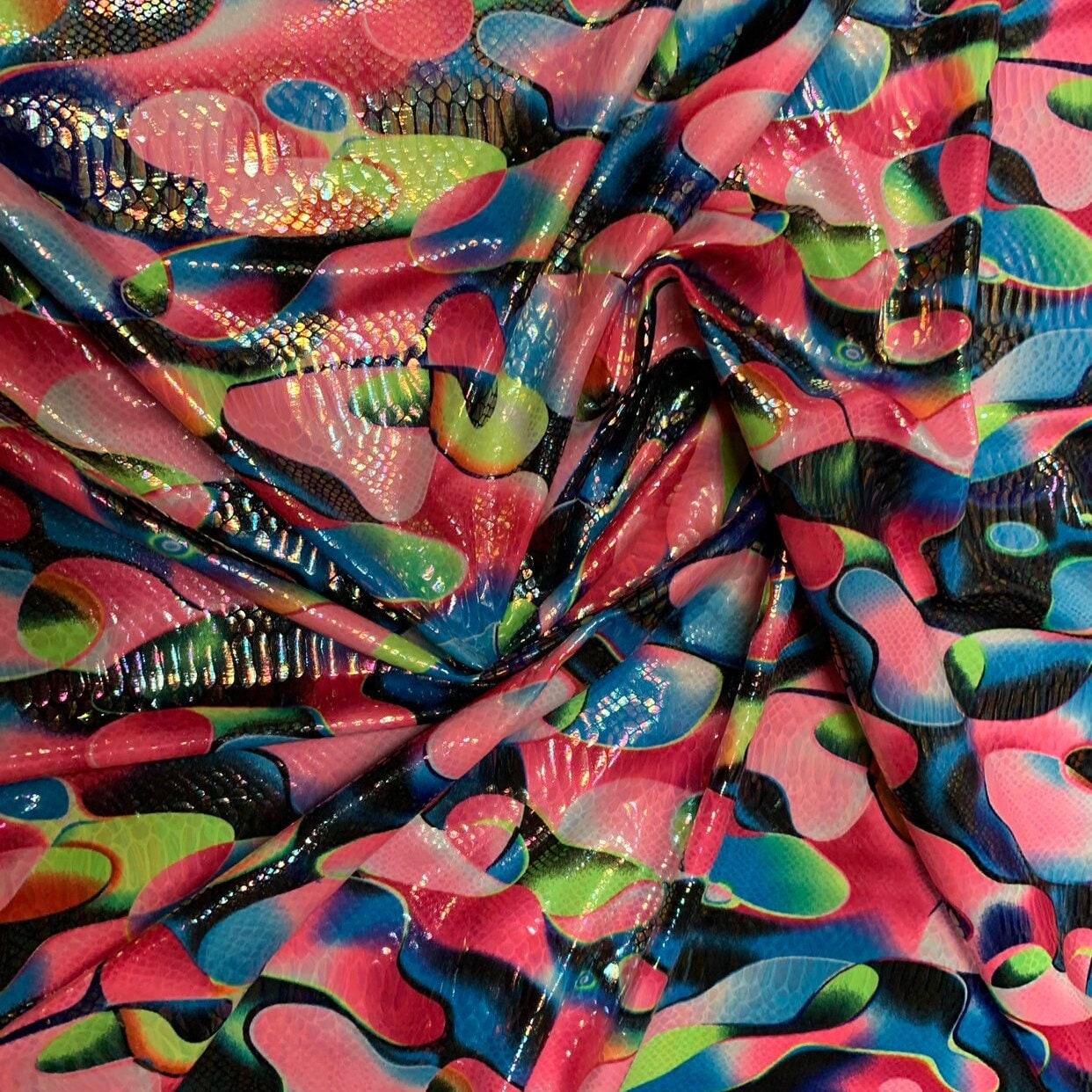 BOA SNAKE -  Snake Print Stretch Spandex-Sold By The Yard - PINK - Ideal For Costumes, Dresses, Leggings, Swimsuit and Mucho More